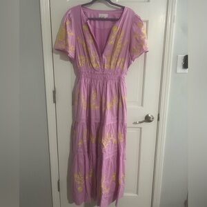 1x pink and yellow embroidered Anthropologie Somerset maxi. 😁